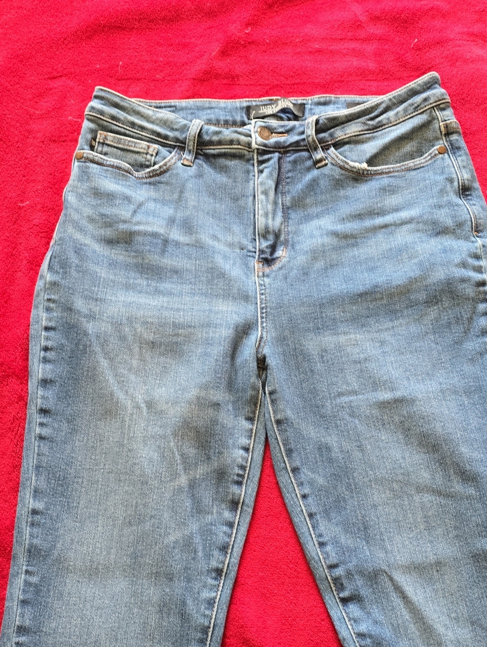Classic High-Rise Women’s Jeans in Light Blue
